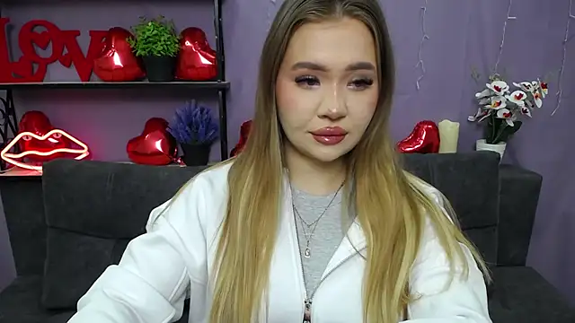 Snapshot of StacyYellig chatting on 03/04/25, 08:49 StacyYellig online show from 03/04/25, 08:49