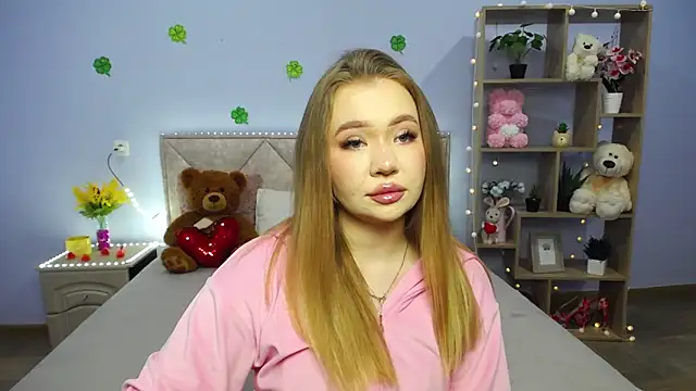 Snapshot of StacyYellig chatting on 03/15/25, 08:32 StacyYellig online show from 03/15/25, 08:32