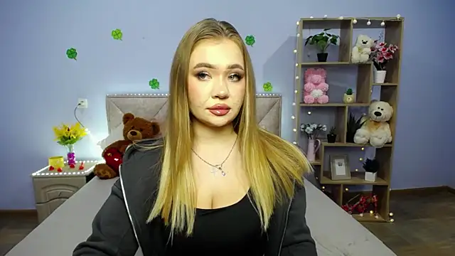 Snapshot of StacyYellig chatting on 03/16/25, 09:58 StacyYellig online show from 03/16/25, 09:58