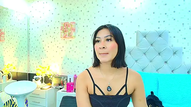 JulietaReyess online show from 05/16/26, 12:15