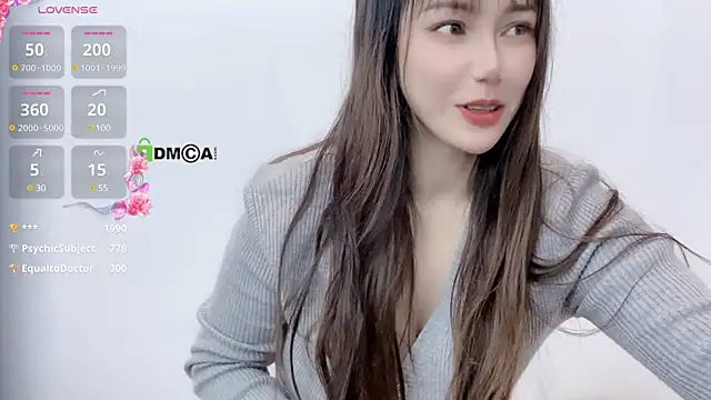 Snapshot of LIsha--170 chatting on 02/17/25, 01:21 LIsha--170 online show from 02/17/25, 01:21