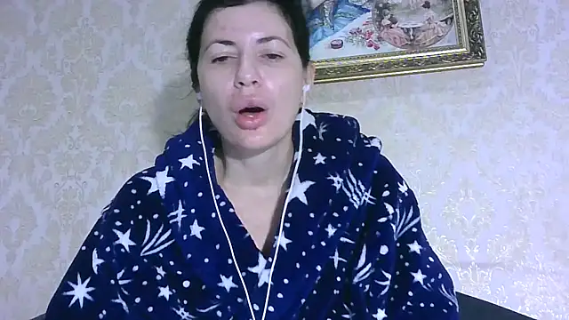 Snapshot of StunnigArt chatting on 11/25/25, 02:22 StunnigArt online show from 11/25/25, 02:22