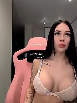 GroteskJane online show from 01/01/25, 08:47