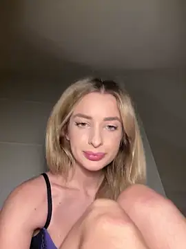 EvieEvans online show from 01/01/25, 05:00