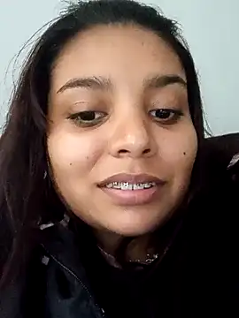 Snapshot of stefanie010 chatting on 12/18/24, 08:25 stefanie010 online show from 12/18/24, 08:25