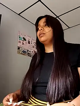 Snapshot of stefanie010 chatting on 02/03/25, 08:35 stefanie010 online show from 02/03/25, 08:35