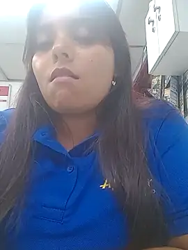 Snapshot of stefanie010 chatting on 03/12/25, 12:53 stefanie010 online show from 03/12/25, 12:53