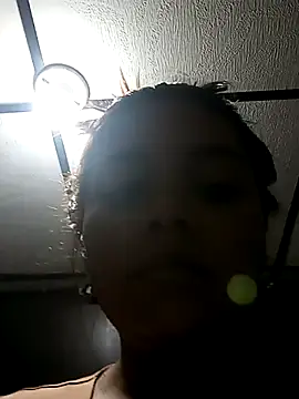 stefanie010 online show from 12/22/25, 10:12