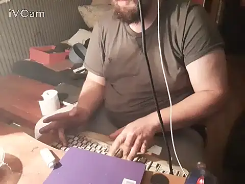 Snapshot of Wymiar98 chatting on 12/25/24, 07:02 Wymiar98 online show from 12/25/24, 07:02