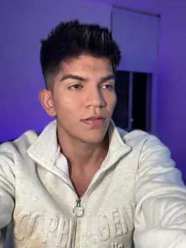 santiago 01 online show from 01/15/25, 03:22