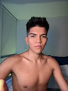 santiago 01 online show from 02/13/25, 04:54