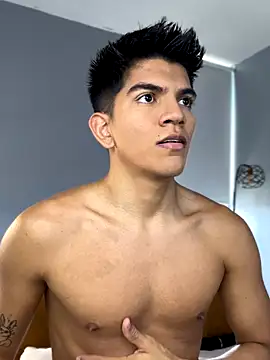 santiago 01 online show from 10/02/25, 07:21