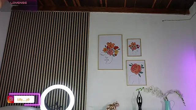 LillyDolls23 online show from 02/03/26, 01:05