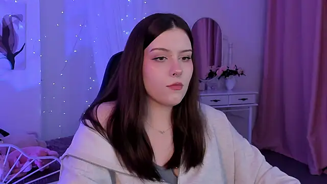 CoralineKeyns online show from 02/06/25, 11:54