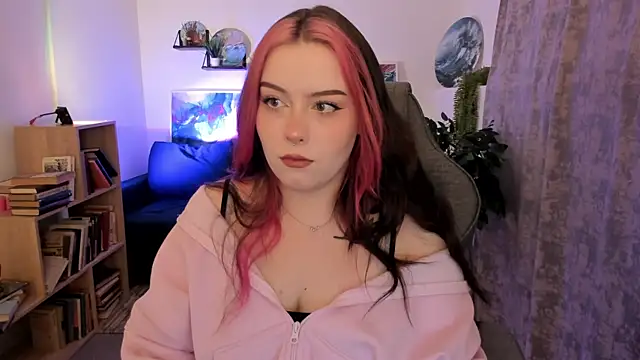 CoralineKeyns online show from 04/18/26, 04:05