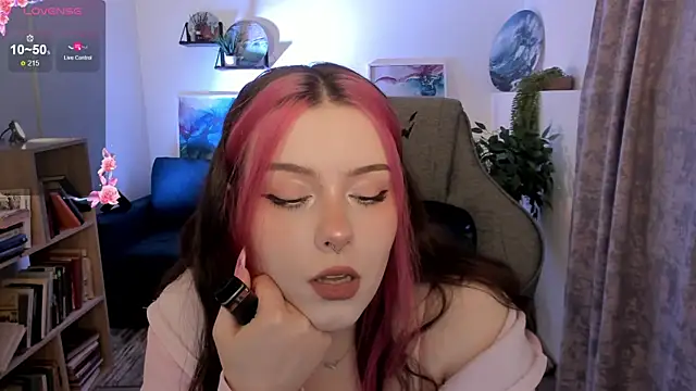 CoralineKeyns online show from 04/30/26, 05:36