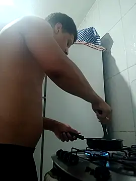 Snapshot of Nicolaskribeiro chatting on 10/08/25, 12:36 Nicolaskribeiro online show from 10/08/25, 12:36