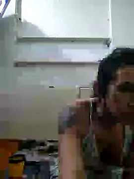 Snapshot of Cameron_puppy chatting on 05/08/26, 05:40 Cameron puppy online show from 05/08/26, 05:40