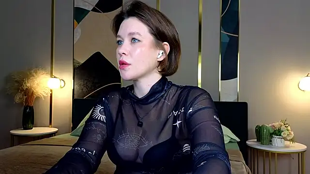 Snapshot of katy__moonj chatting on 09/26/25, 12:58 katy moonj online show from 09/26/25, 12:58