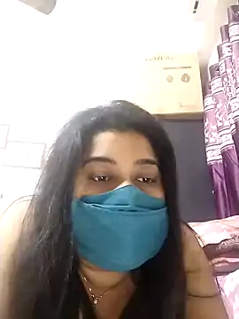 Snapshot of indianlisa5 chatting on 02/02/25, 02:45 indianlisa5 online show from 02/02/25, 02:45