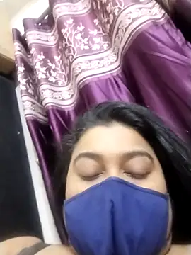 Snapshot of indianlisa5 chatting on 11/19/25, 09:37 indianlisa5 online show from 11/19/25, 09:37