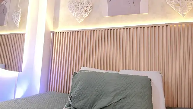 daiana curly online show from 02/07/26, 08:23