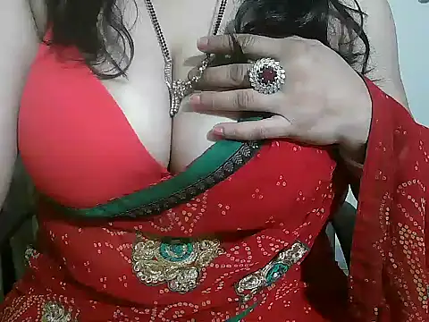 Snapshot of rehana_housewife chatting on 09/23/25, 04:26 rehana housewife online show from 09/23/25, 04:26
