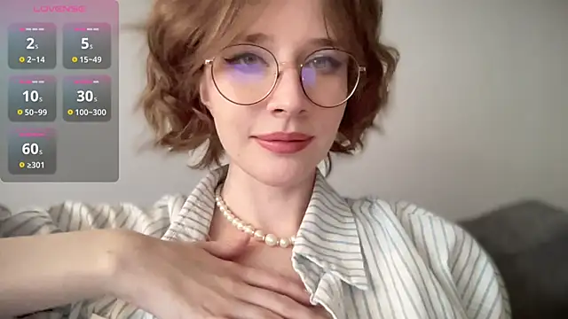 Snapshot of ms_christiana chatting on 11/24/25, 11:54 ms christiana online show from 11/24/25, 11:54