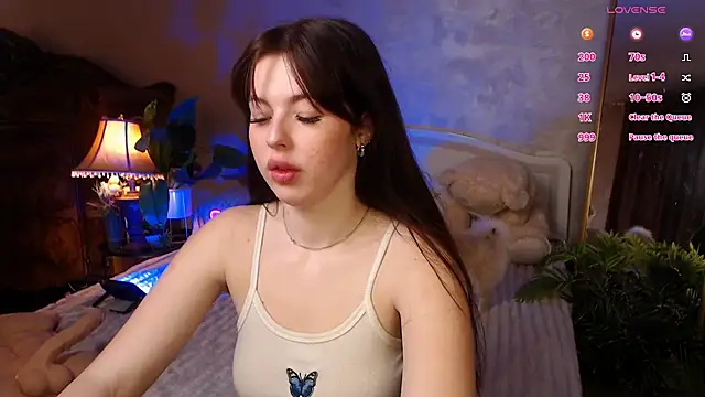 JulieHeets online show from 01/04/25, 07:34