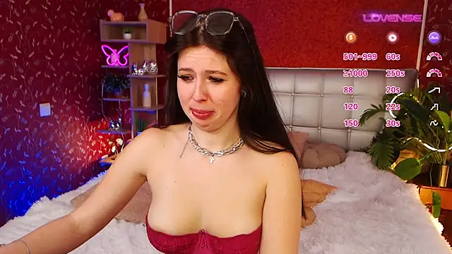 JulieHeets online show from 02/15/25, 11:28