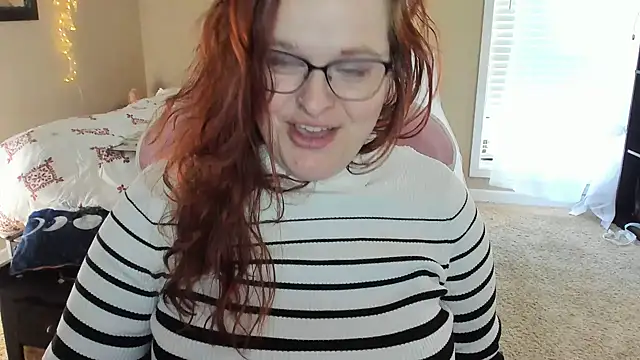 Snapshot of naughtylittlebella chatting on 01/08/25, 08:39 naughtylittlebella online show from 01/08/25, 08:39