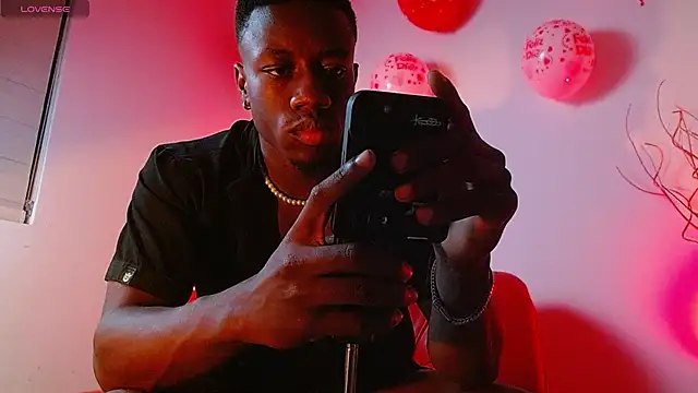 Snapshot of mike_wallace chatting on 02/14/25, 11:53 mike wallace online show from 02/14/25, 11:53