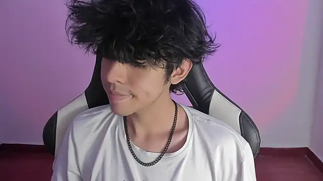 Snapshot of Alan26_ chatting on 01/20/25, 12:25 Alan26 online show from 01/20/25, 12:25