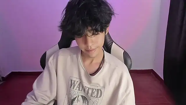 Snapshot of Alan26_ chatting on 01/21/25, 03:37 Alan26 online show from 01/21/25, 03:37