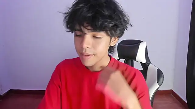 Snapshot of Alan26_ chatting on 02/27/25, 03:36 Alan26 online show from 02/27/25, 03:36