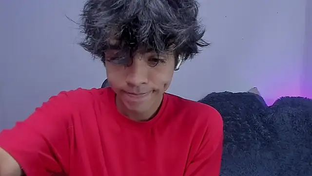 Snapshot of Alan26_ chatting on 09/19/25, 02:51 Alan26 online show from 09/19/25, 02:51