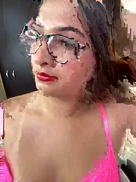 Snapshot of adara_lennox chatting on 09/25/25, 09:07 adara lennox online show from 09/25/25, 09:07