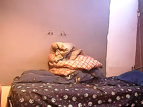 Snapshot of twinkerbell344 chatting on 02/17/26, 09:17 twinkerbell344 online show from 02/17/26, 09:17