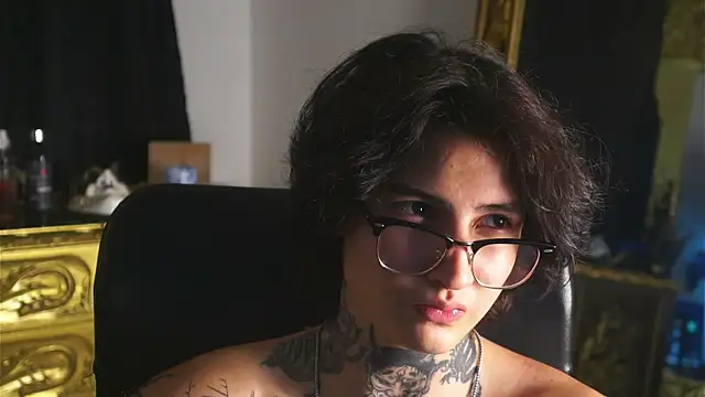 dantecoppolaa  online show from 02/20/25, 01:57