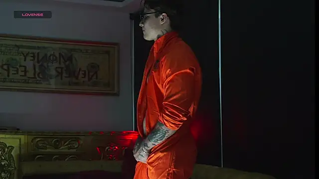 dantecoppolaa  online show from 10/30/25, 10:32