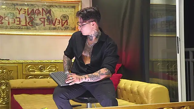 dantecoppolaa  online show from 03/26/26, 02:28