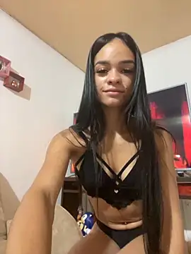 Snapshot of stefany520 chatting on 10/13/25, 04:45 stefany520 online show from 10/13/25, 04:45