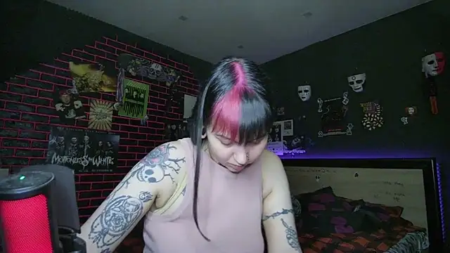 MoorderxDoll online show from 03/16/26, 07:40