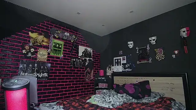 MoorderxDoll online show from 03/22/26, 09:51