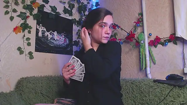 Tiny Witch online show from 11/10/25, 10:31