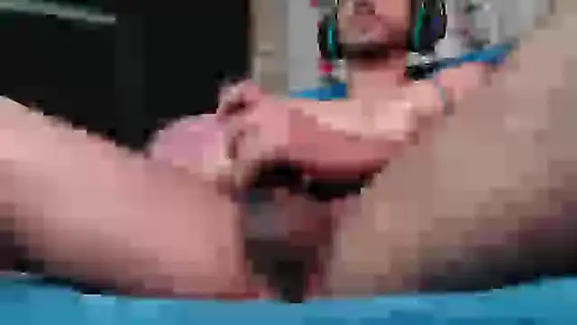 Snapshot of Tommhot chatting on 03/08/25, 08:44 Tommhot online show from 03/08/25, 08:44