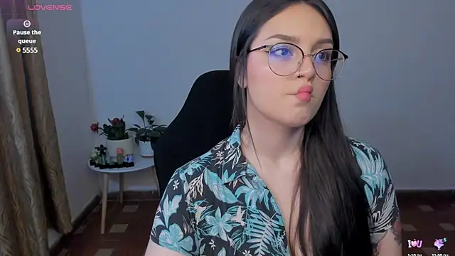 Snapshot of anaveleeez chatting on 01/30/25, 02:16 anaveleeez online show from 01/30/25, 02:16