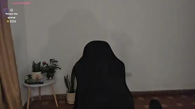 Snapshot of anaveleeez chatting on 03/12/25, 06:29 anaveleeez online show from 03/12/25, 06:29