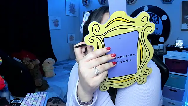 Luise Meyrink online show from 10/24/25, 02:30