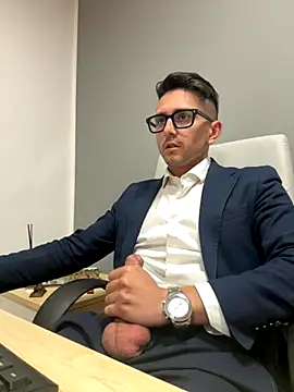 masterboss  online show from 10/31/25, 01:12